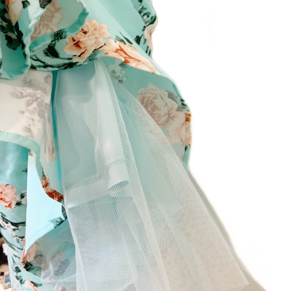NWT Floral Dress with tulle under layer - Picture 4 of 5